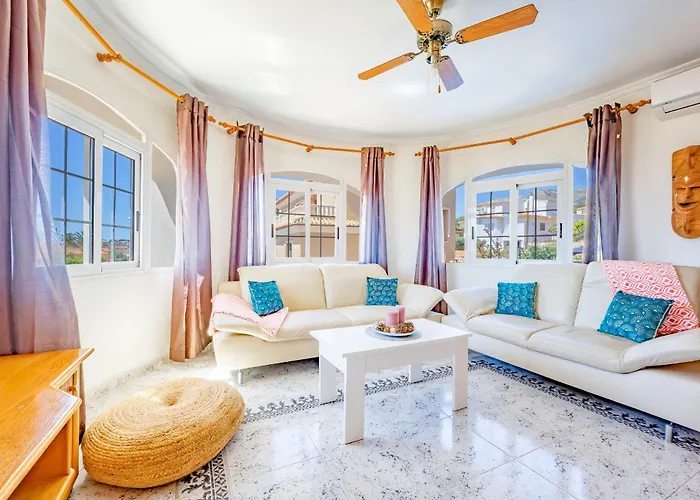 Silene By Plusholidays Вілла